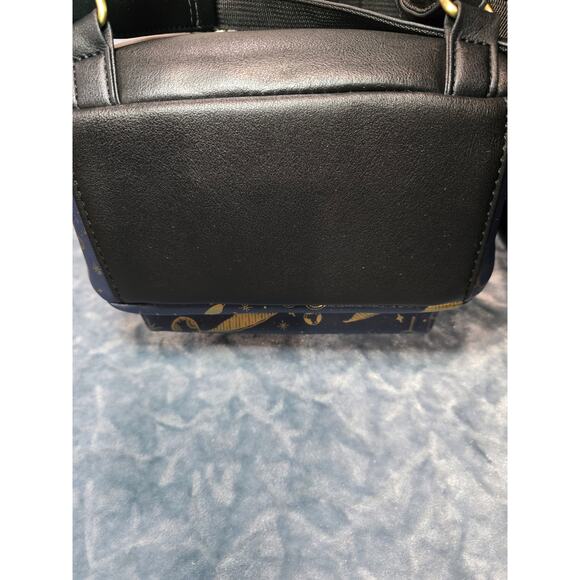 Harry Potter Bioworld Quidditch Navy & Gold Hogwarts Wizard Mini Backpack *EUC* - Picture 11 of 11